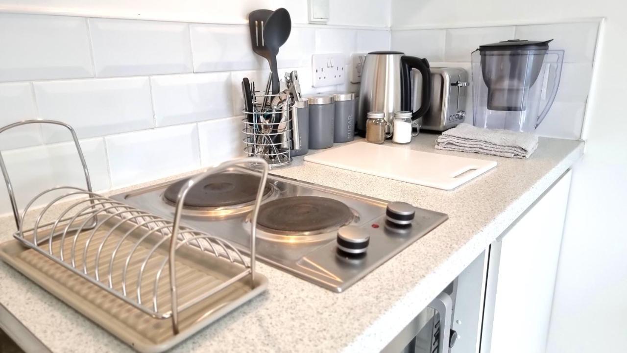 Spacious City Studio / Wifi / Parking Ливърпул Екстериор снимка