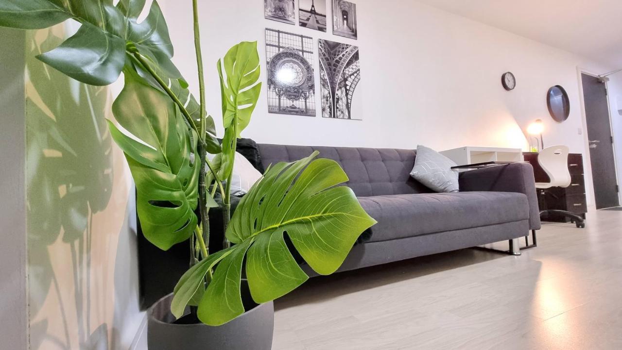 Spacious City Studio / Wifi / Parking Ливърпул Екстериор снимка