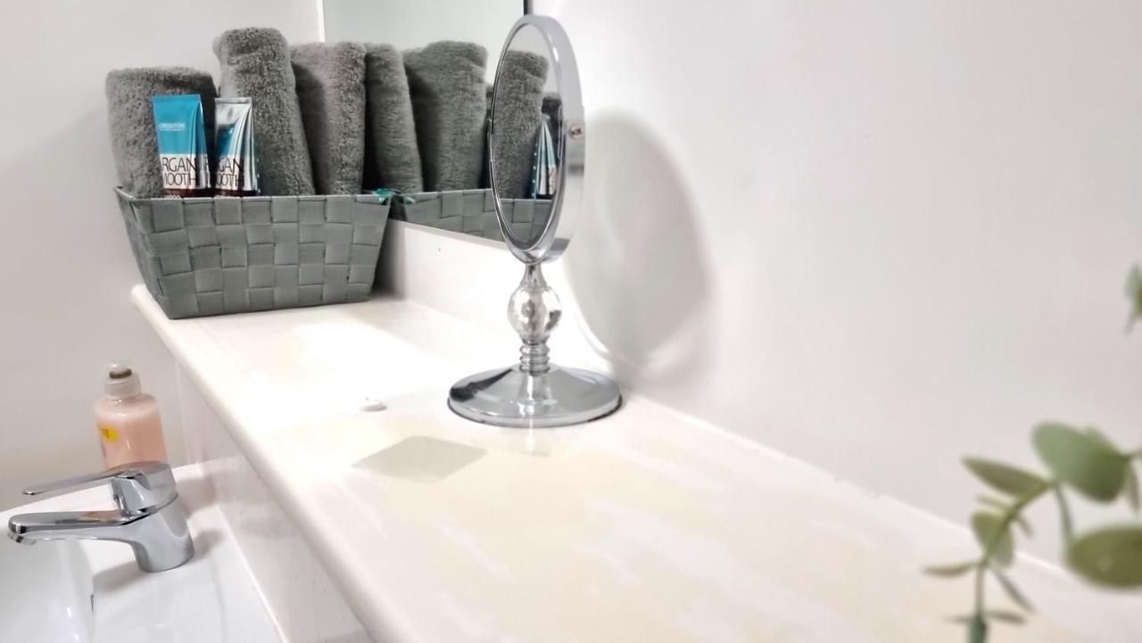 Spacious City Studio / Wifi / Parking Ливърпул Екстериор снимка